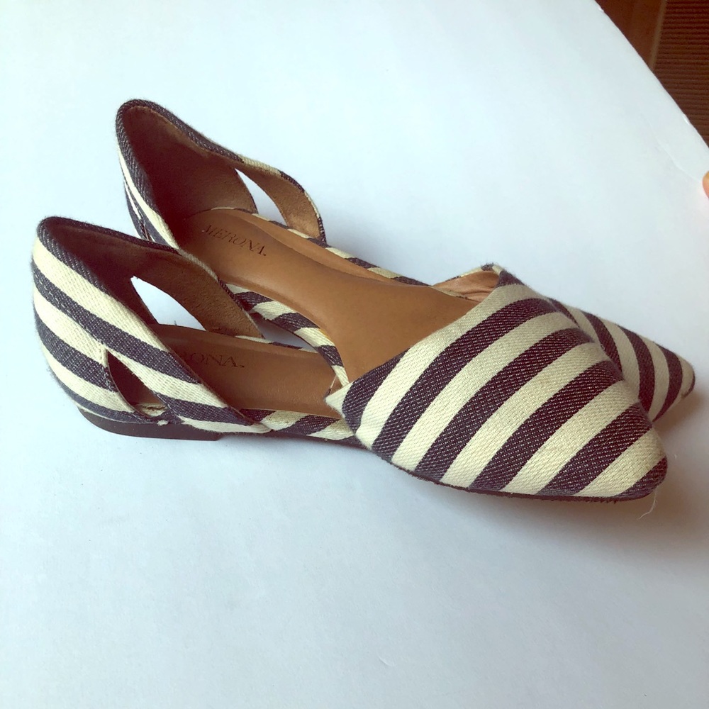 Merona striped, point toe flats 8